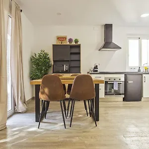 The White Flats Les Corts Apartman