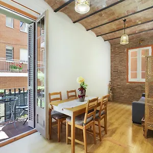 Apartamento Great In Sagrada Familia With Balcony, Barcelona